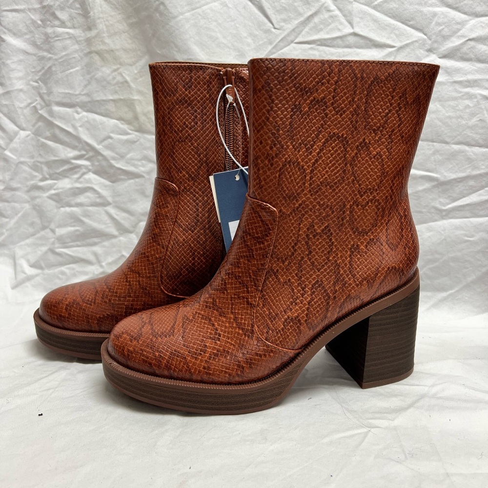Platform multi colored boots